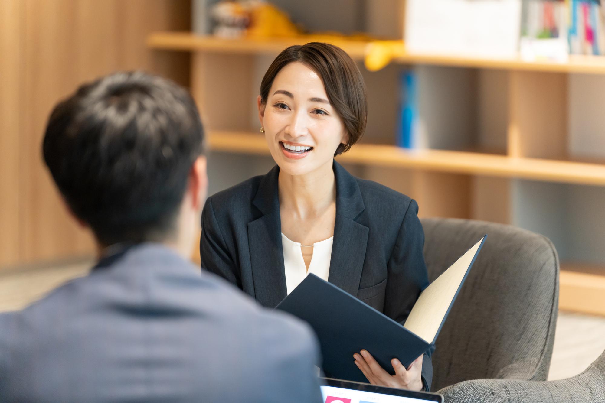 企業の誹謗中傷対策に強い会社17選|弁護士との違い・費用を比較-3