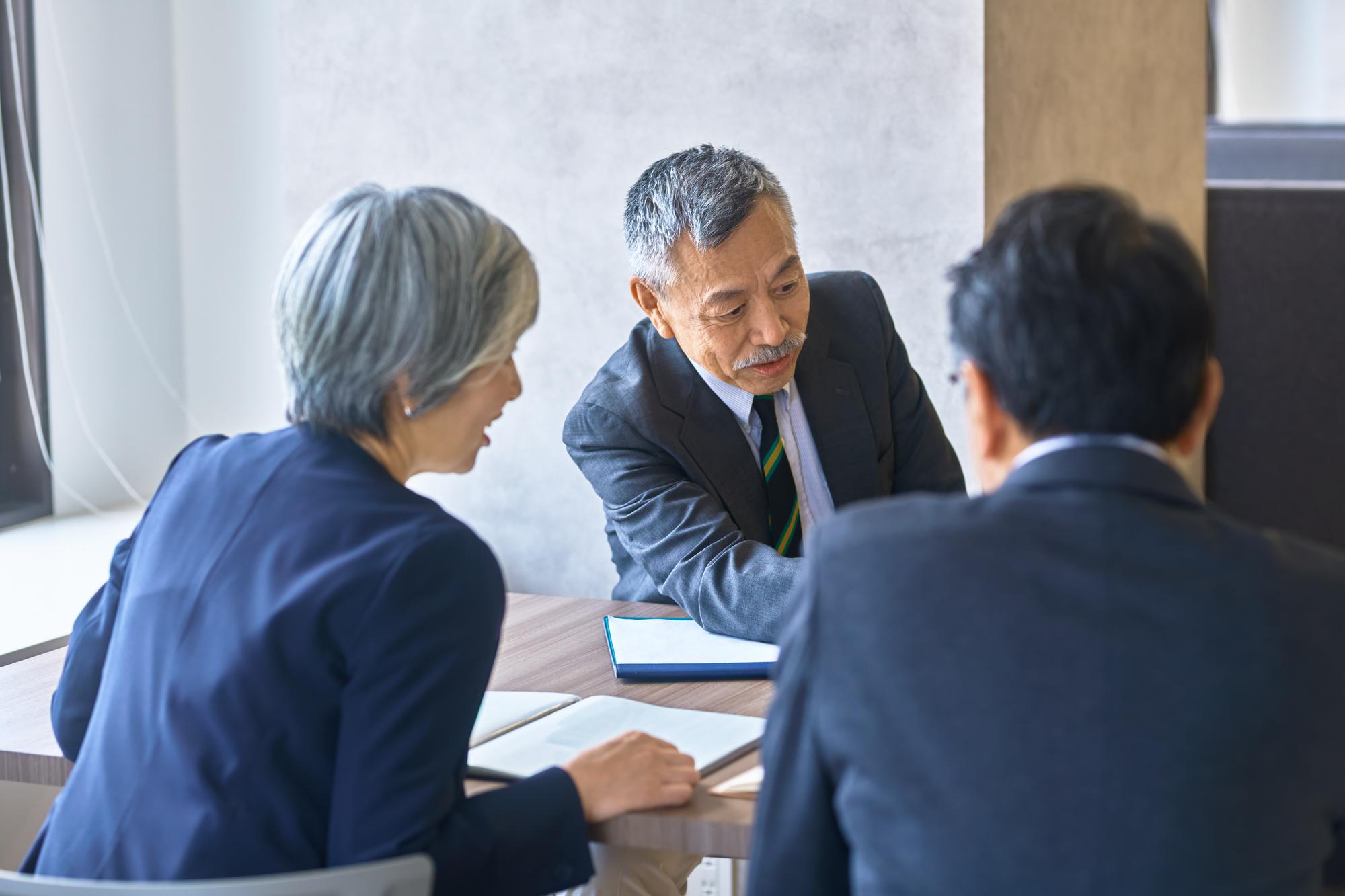 企業の誹謗中傷対策に強い会社17選|弁護士との違い・費用を比較-16